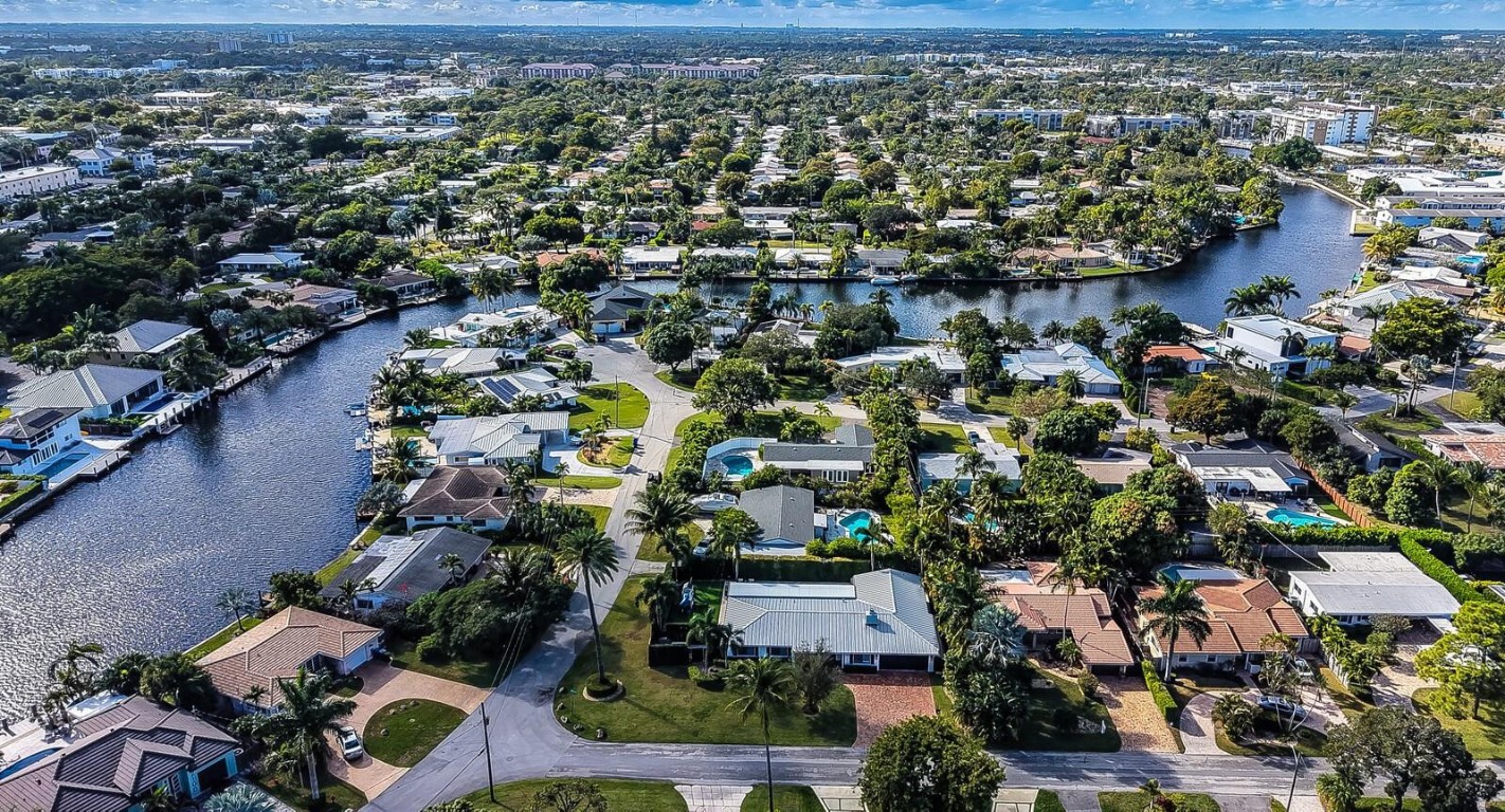 CORAL SHORES - Residential