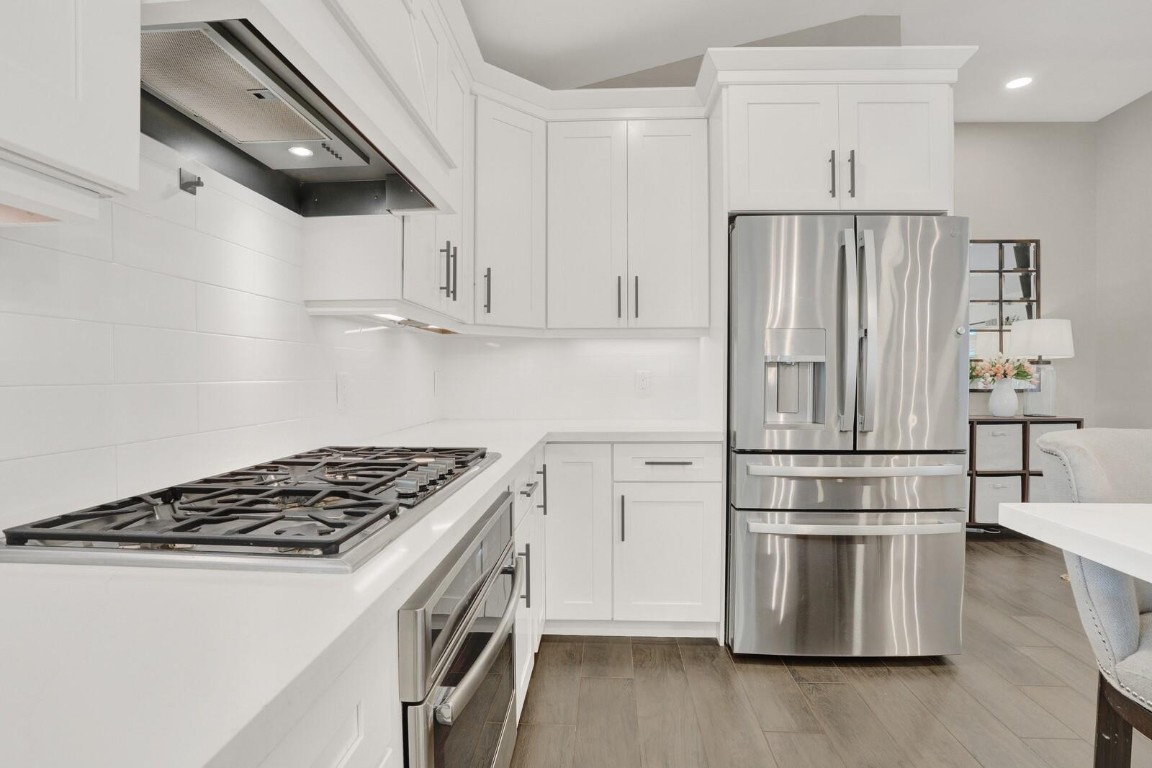 CORAL SHORES - Residential