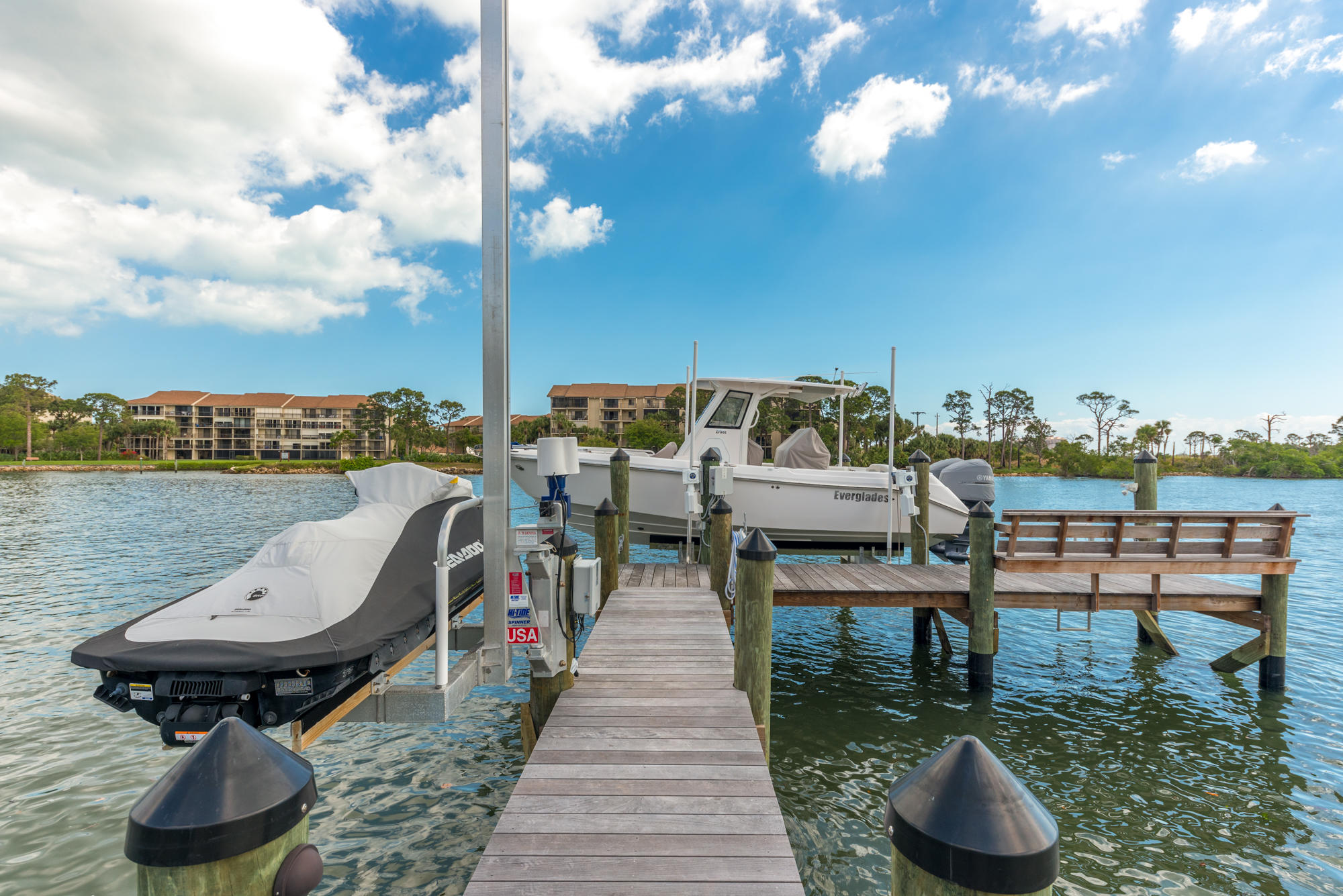 HARBOR PLACE - Residential