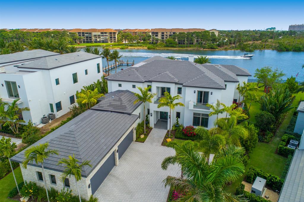 HARBOR PLACE - Residential