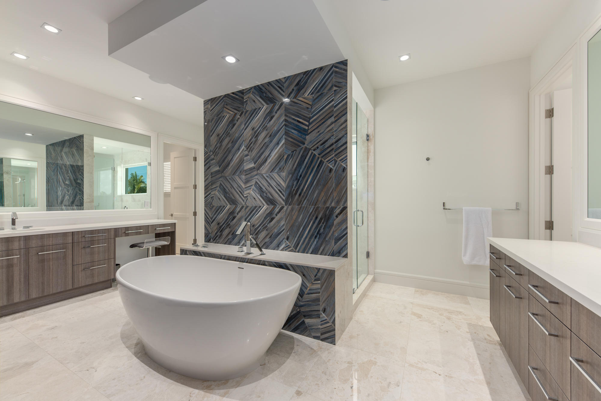 HARBOR PLACE - Residential