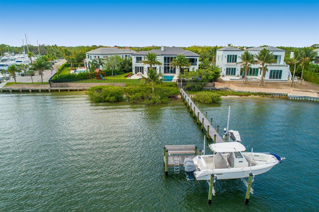 HARBOR PLACE - Residential