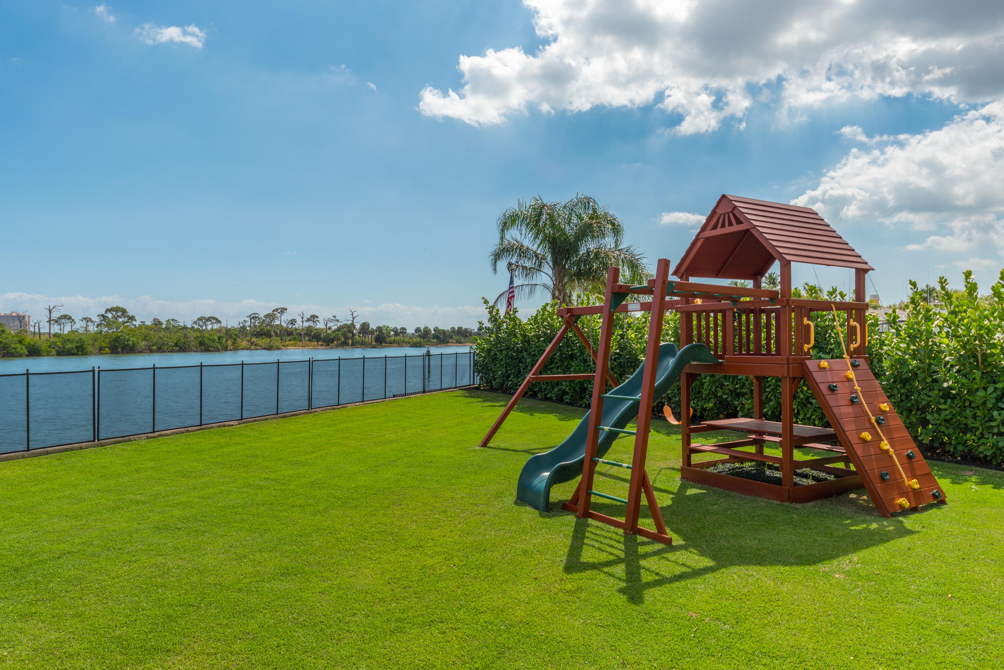 HARBOR PLACE - Residential