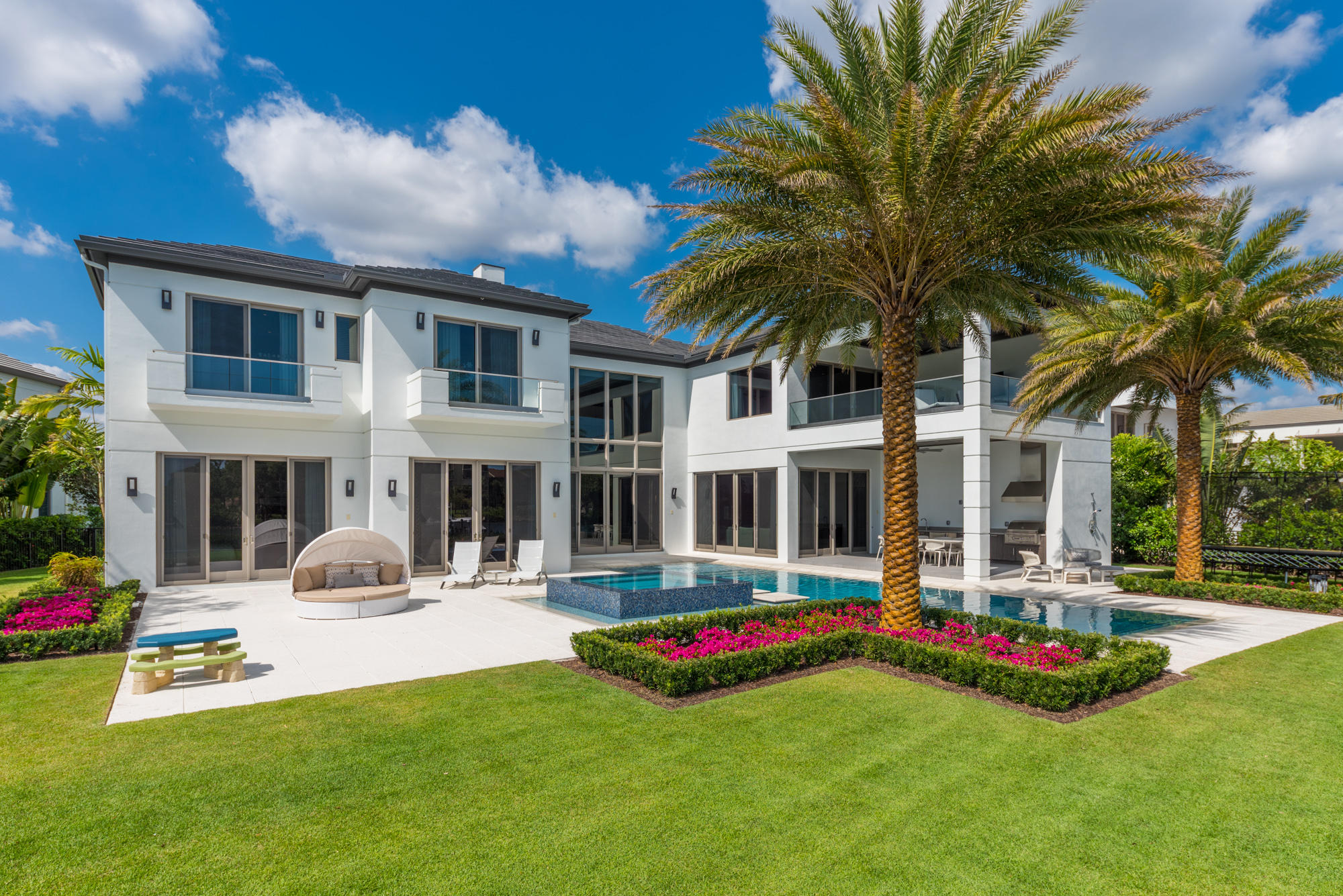 HARBOR PLACE - Residential