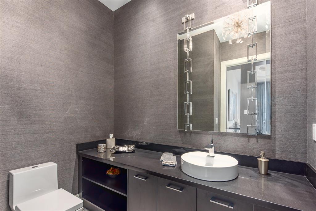 HARBOR PLACE - Residential