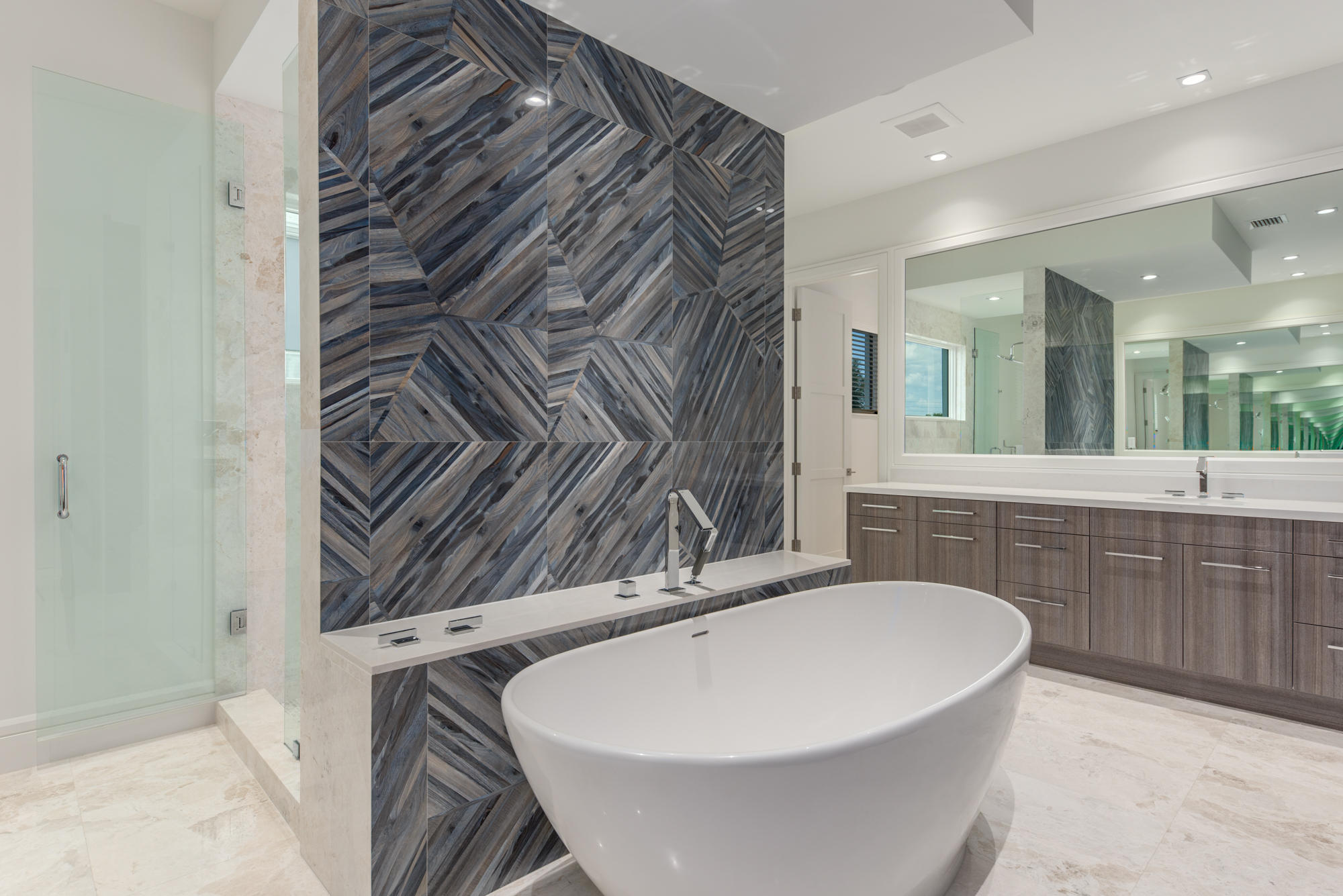 HARBOR PLACE - Residential