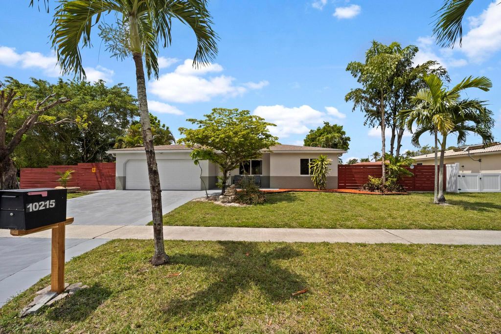 Photo of 10215 Barnegat Avenue, Boca Raton, FL 33428 (MLS # F10433243)