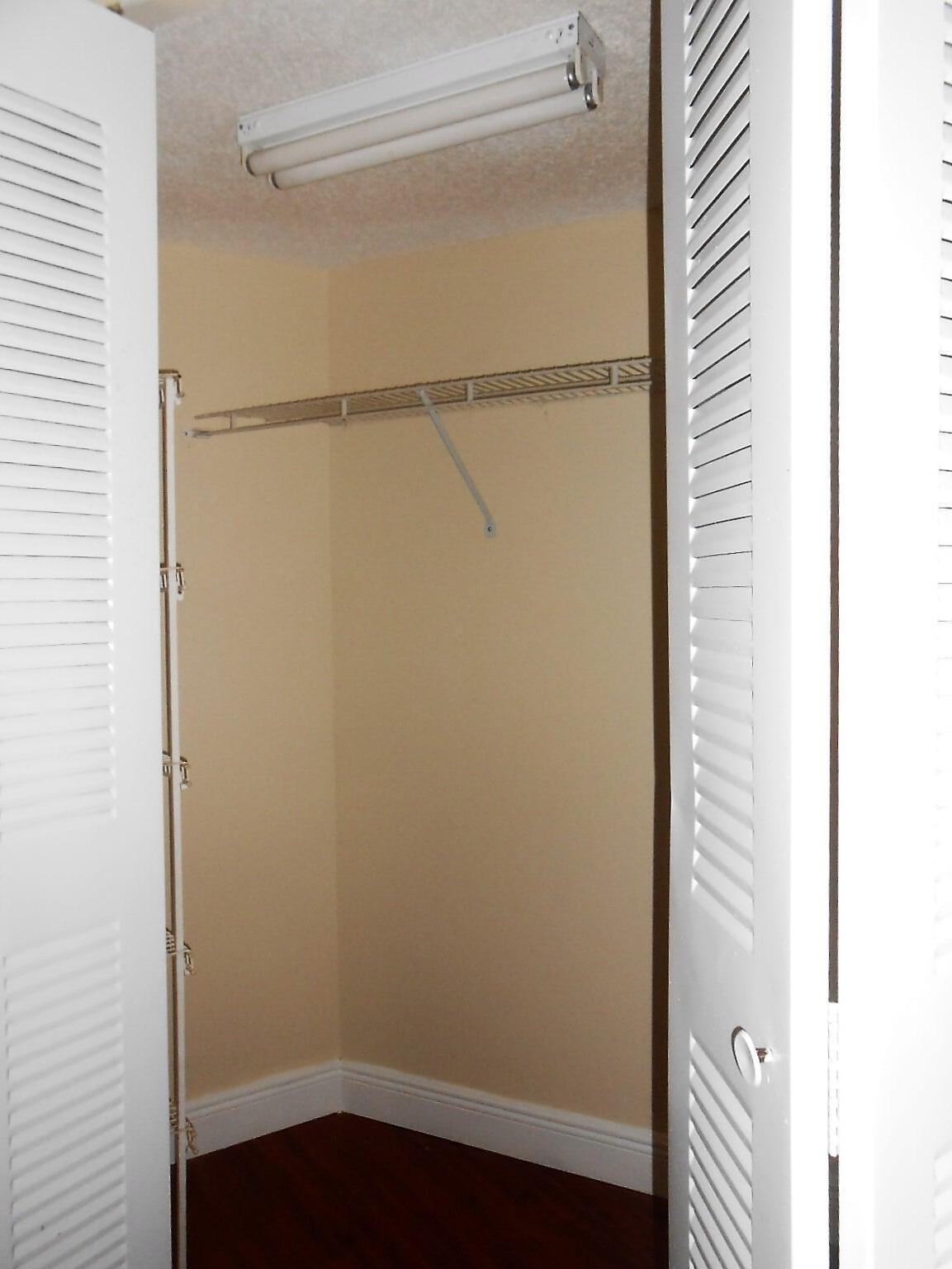 SUMMERBREEZE CONDO - Residential Lease