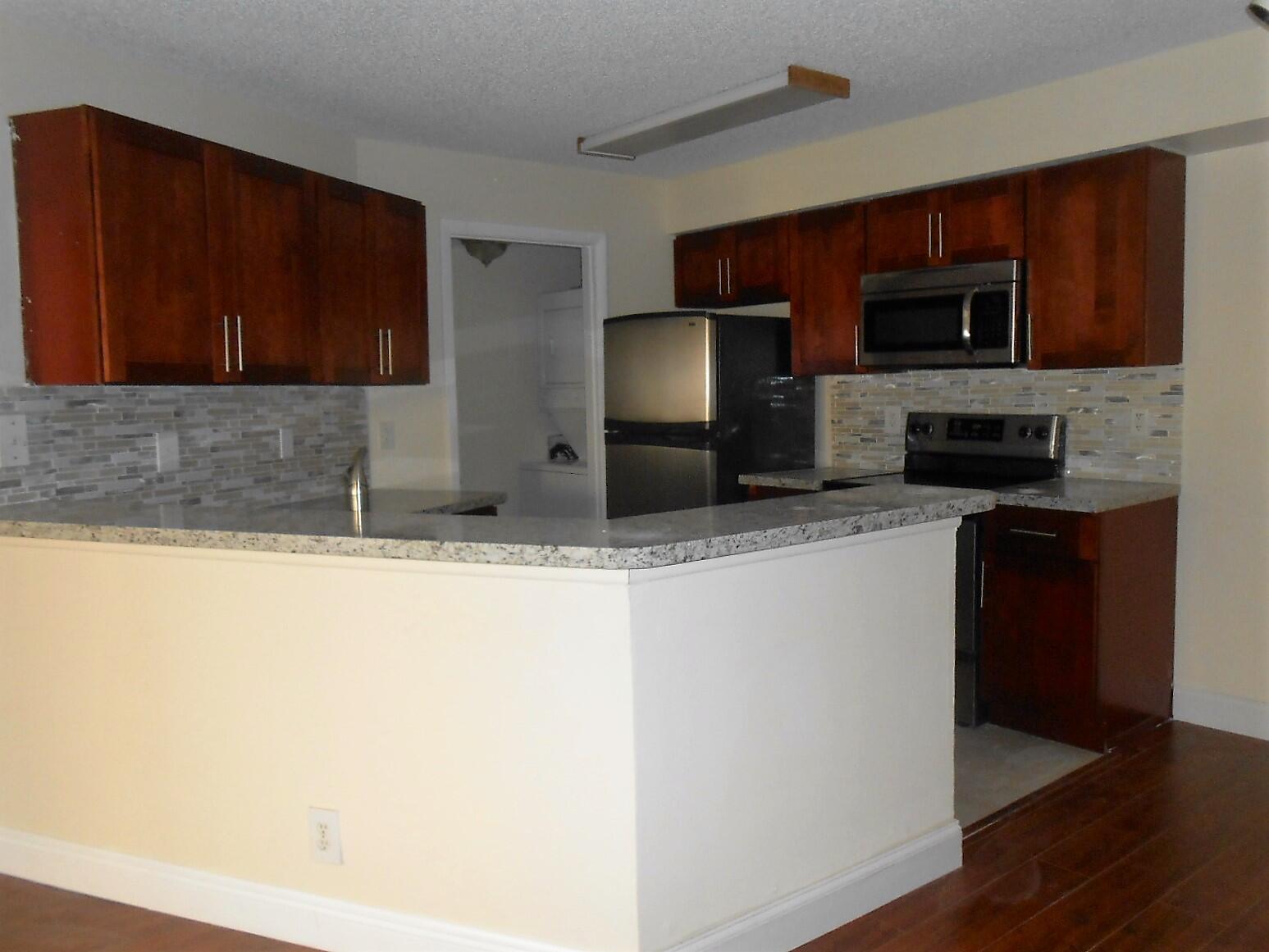 SUMMERBREEZE CONDO - Residential Lease