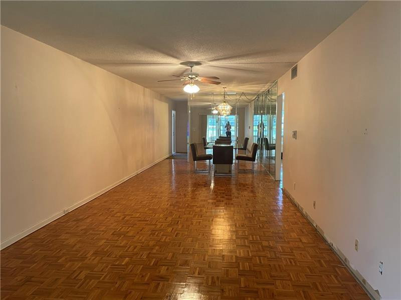 WYNMOOR VILLAGE - Residential