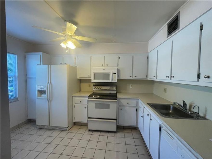 DESIRABLE GROUND FLOOR CORNER 2BEDROOM/2BATH. LOCATED IN THE BEST BERMUDA BUILDING. WALK IN DISTANCE TO THE POOL AND SPECTACULAR LAKE/FOUNTAIN VIEW FROM PATIO. CONDO IS ORIGINAL BUT IT IS PERFECT FOR SOMEONE TO REMODEL AT HIS OWN TASTE. BRAND NEW A/C JUST INSTALLED 1 WEEK AGO. ASSOC REQUIRES 20% DOWN & 1 OCCUP 55+ VACANT/CLICK ON SHOWING ASSISTjavascript:__doPostBack('m_lbSubmit','')