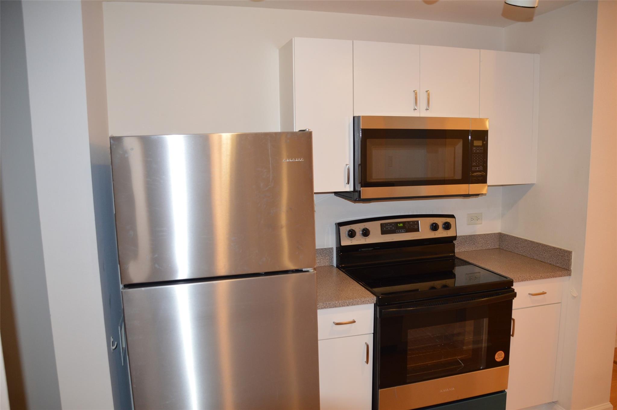 533 NE 3rd Ave 141