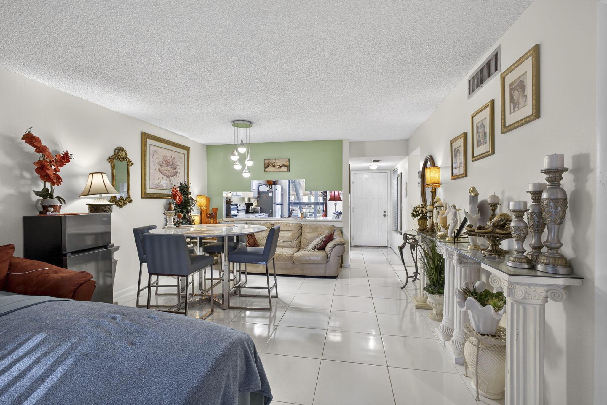 VILLAS OF WILLOW BEND - Residential