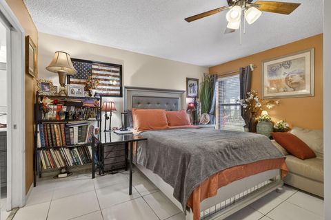 Tiny photo for 3593 Crab Apple Trail #B, Lake Worth, FL 33467 (MLS # R11163433)