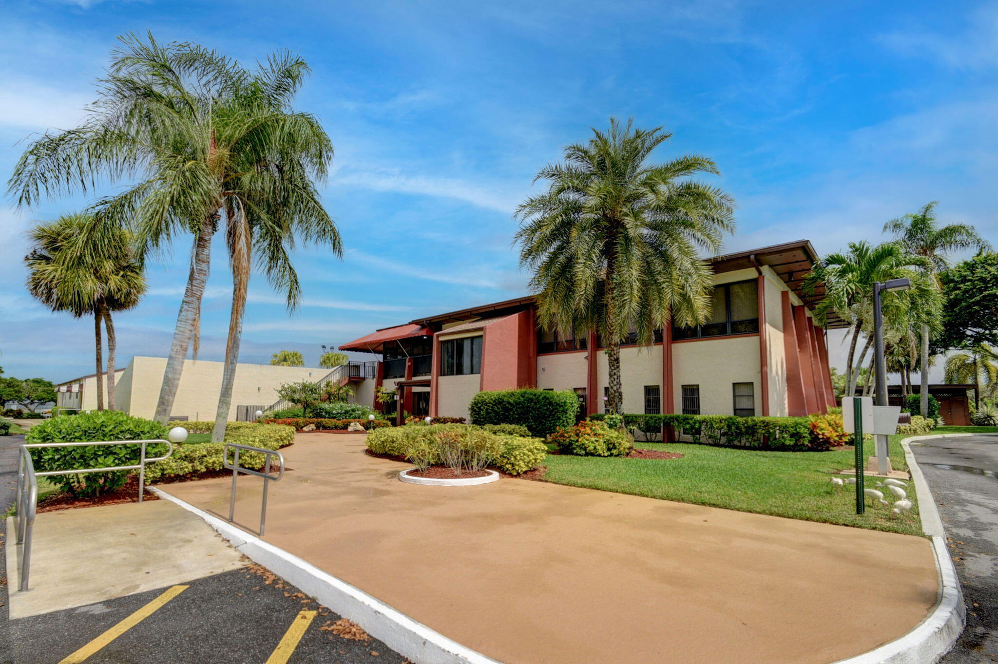 VILLAS OF WILLOW BEND - Residential