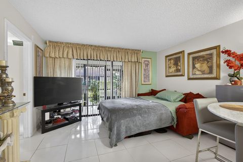 Tiny photo for 3593 Crab Apple Trail #B, Lake Worth, FL 33467 (MLS # R11163433)
