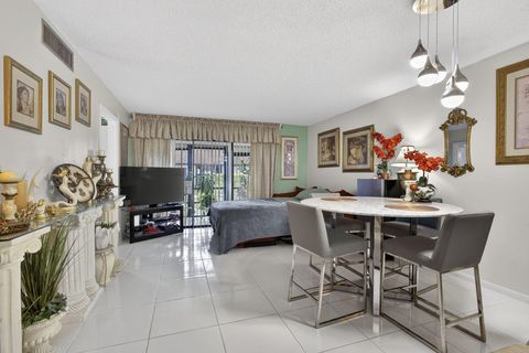 Tiny photo for 3593 Crab Apple Trail #B, Lake Worth, FL 33467 (MLS # R11163433)
