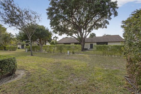 Tiny photo for 3593 Crab Apple Trail #B, Lake Worth, FL 33467 (MLS # R11163433)
