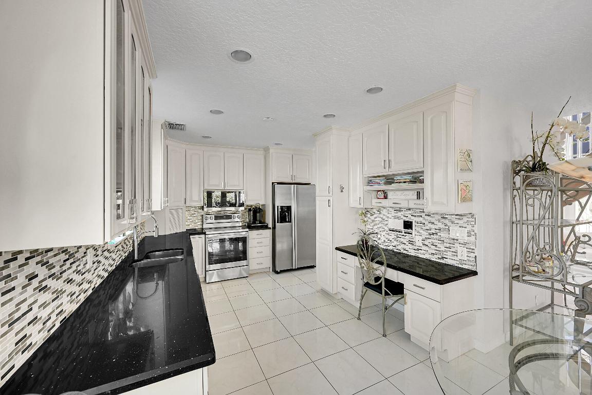 Delray Beach, Florida, 33483, United States, 3 Bedrooms Bedrooms, ,3 BathroomsBathrooms,Residential,Active,1998805