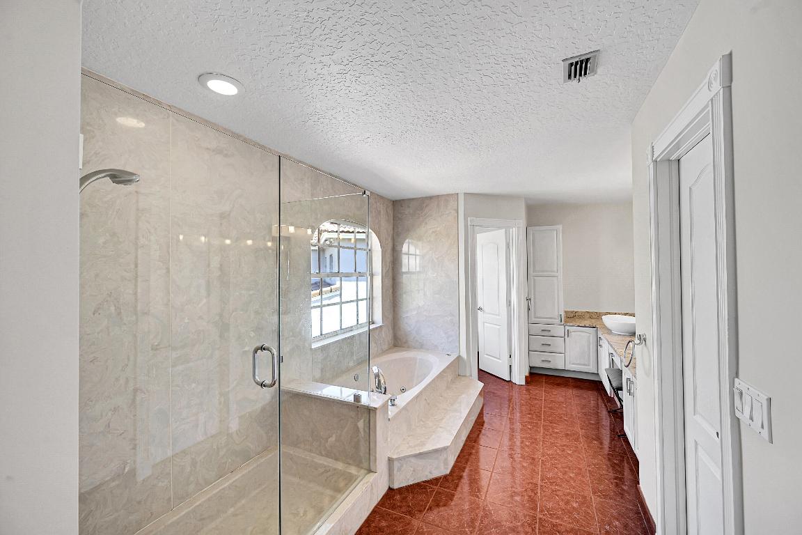 Delray Beach, Florida, 33483, United States, 3 Bedrooms Bedrooms, ,3 BathroomsBathrooms,Residential,Active,1998805