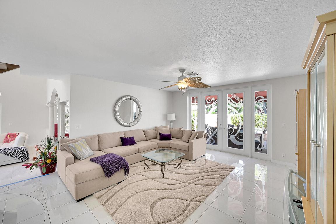 Delray Beach, Florida, 33483, United States, 3 Bedrooms Bedrooms, ,3 BathroomsBathrooms,Residential,Active,1998805