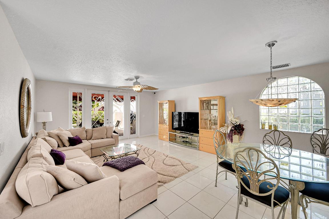 Delray Beach, Florida, 33483, United States, 3 Bedrooms Bedrooms, ,3 BathroomsBathrooms,Residential,Active,1998805