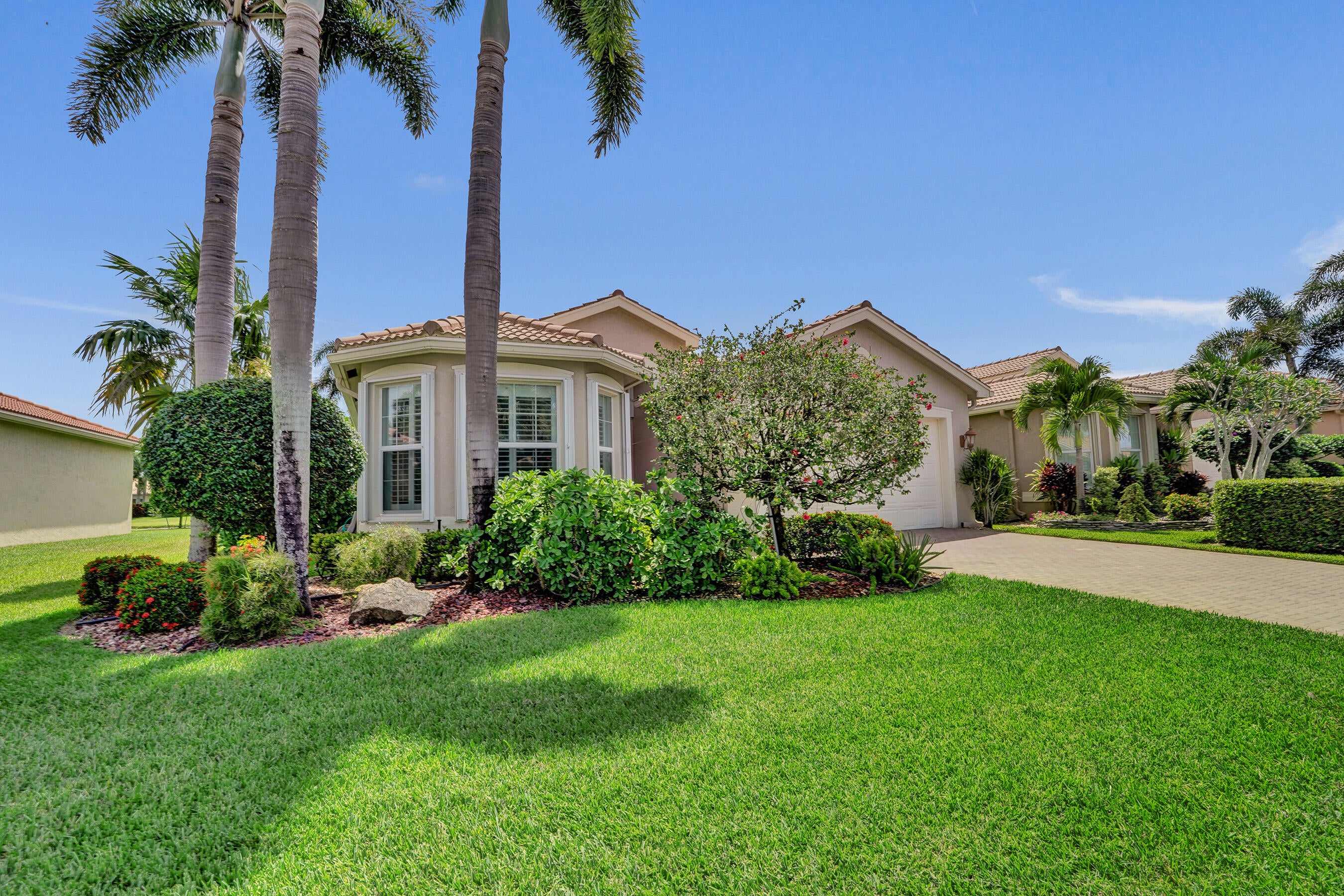 10794 REDLAKE Isle