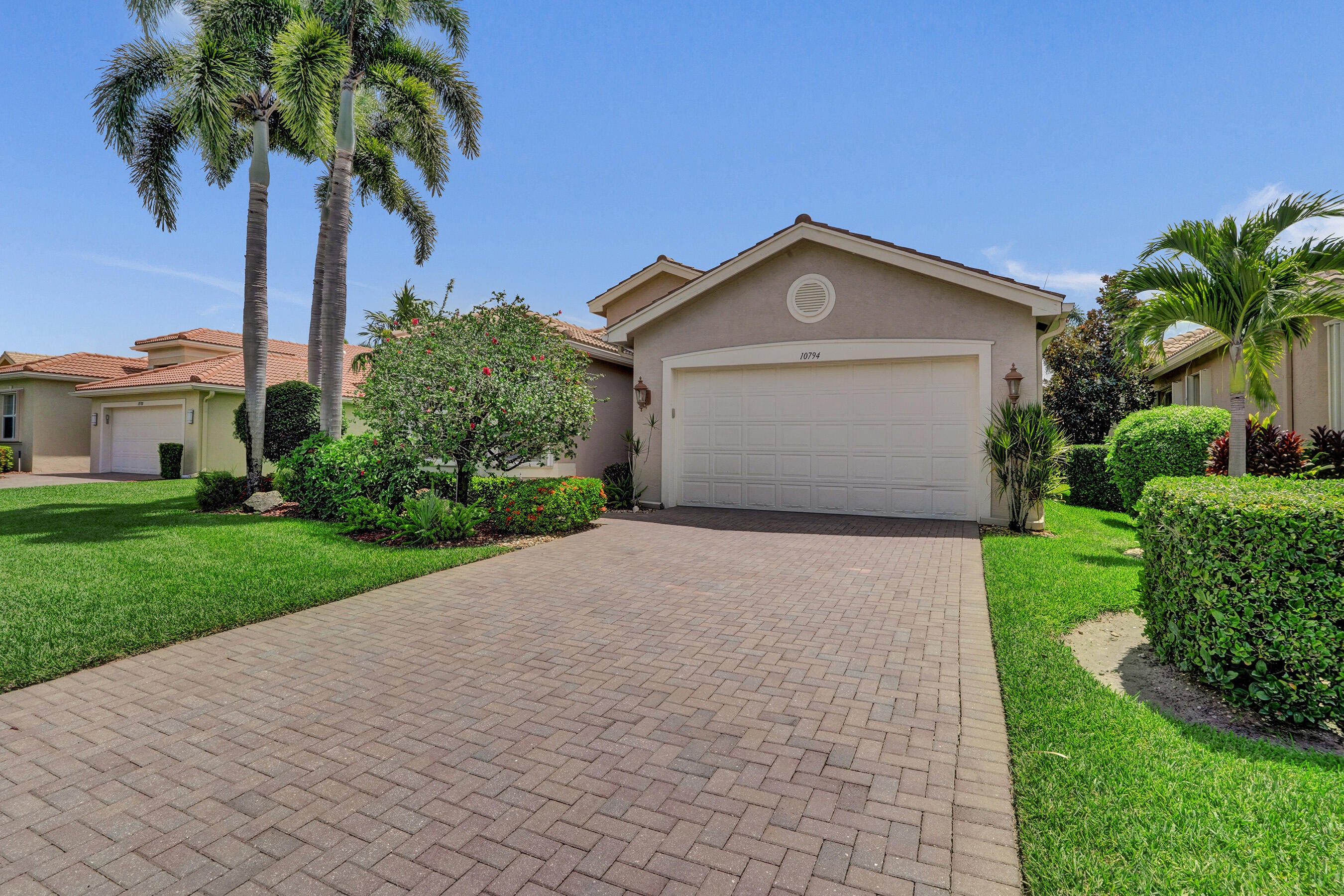 10794 REDLAKE Isle