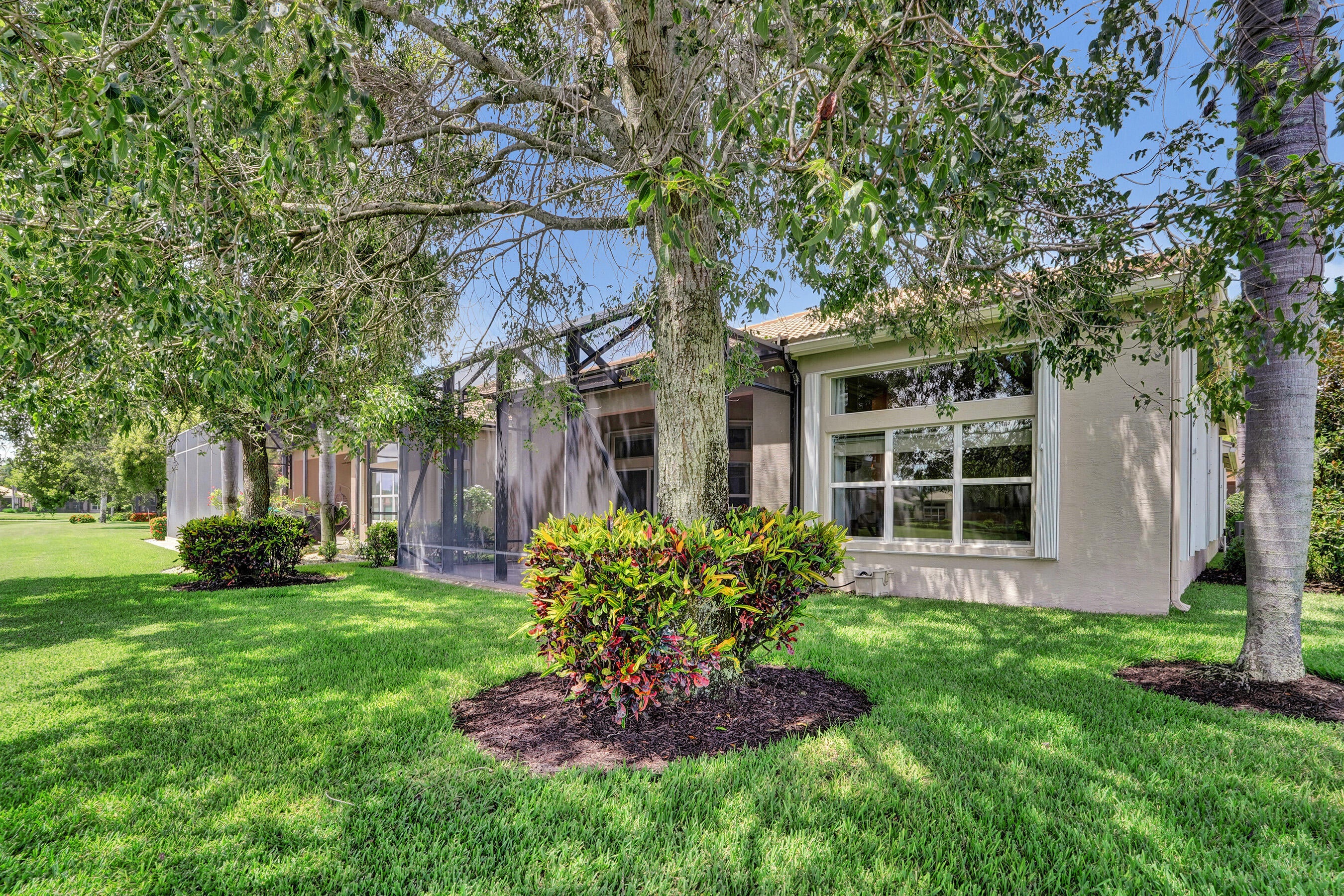 10794 REDLAKE Isle