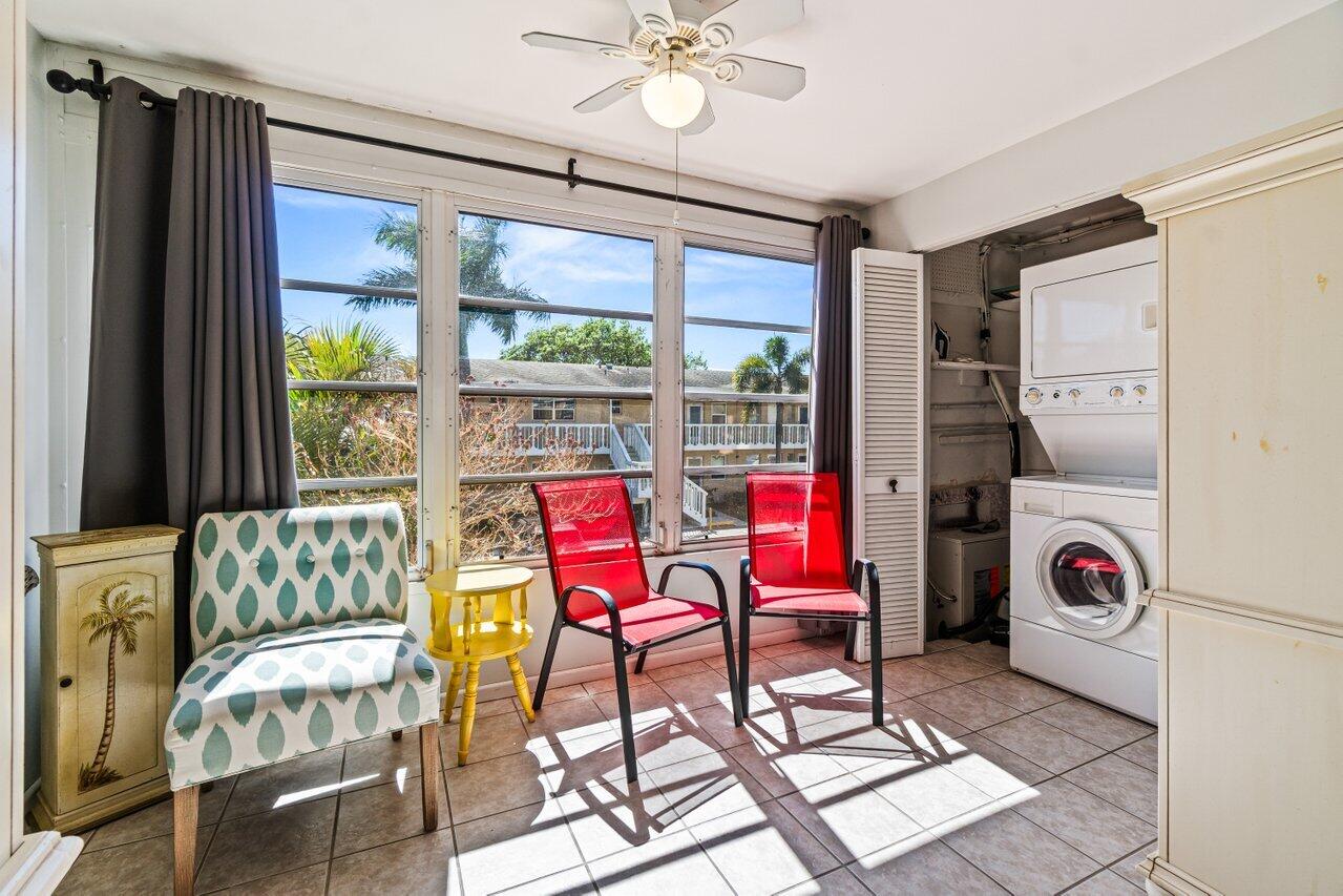 VILLAGE ROYALE CONDO 2 - Residential Lease