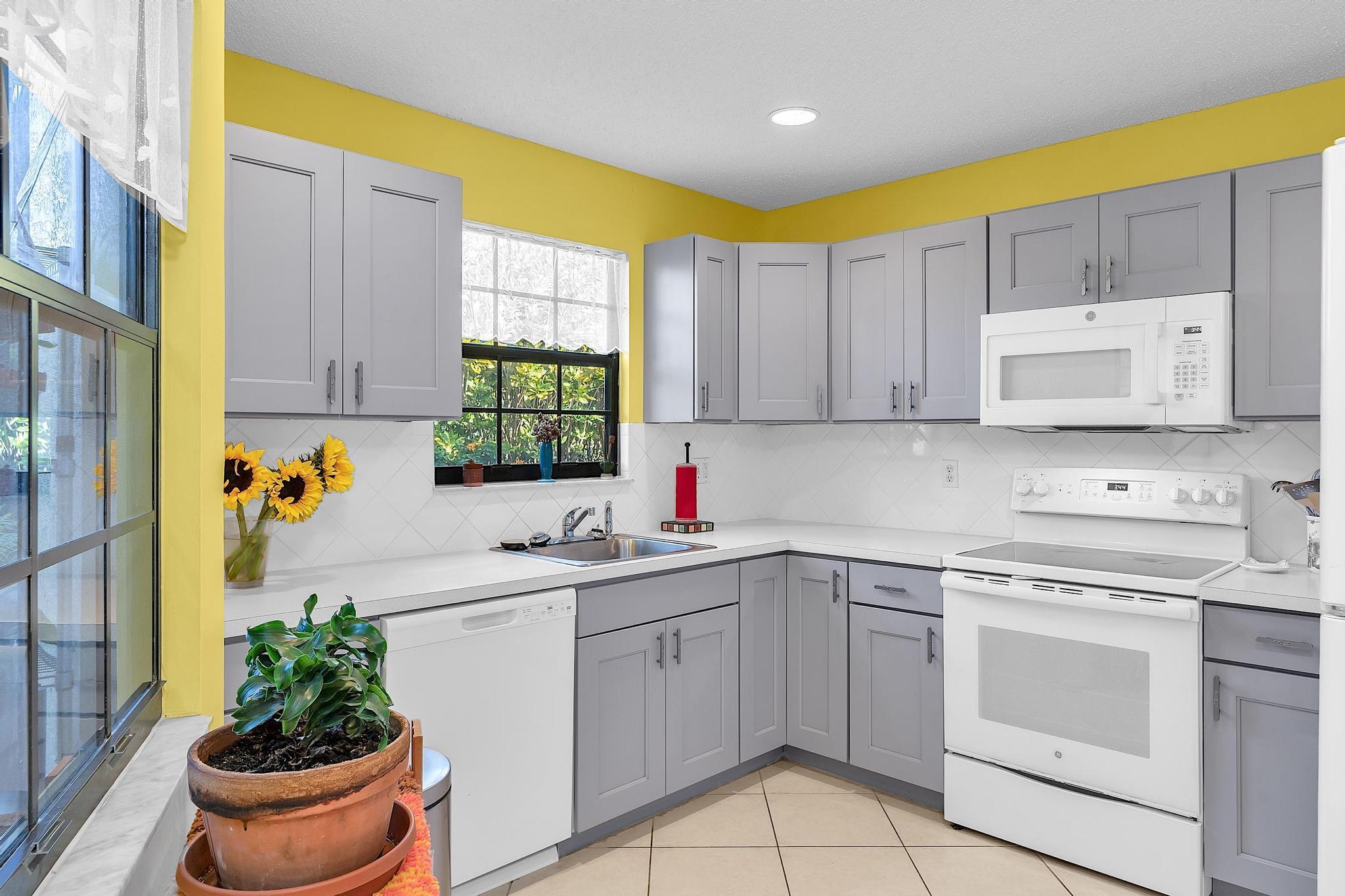 PARK POINTE 2 - Residential