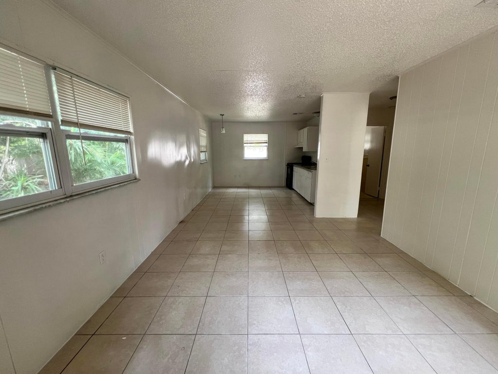 Photo of 3258 S 7th Street, Fort Pierce, FL 34982 (MLS # R11082002)