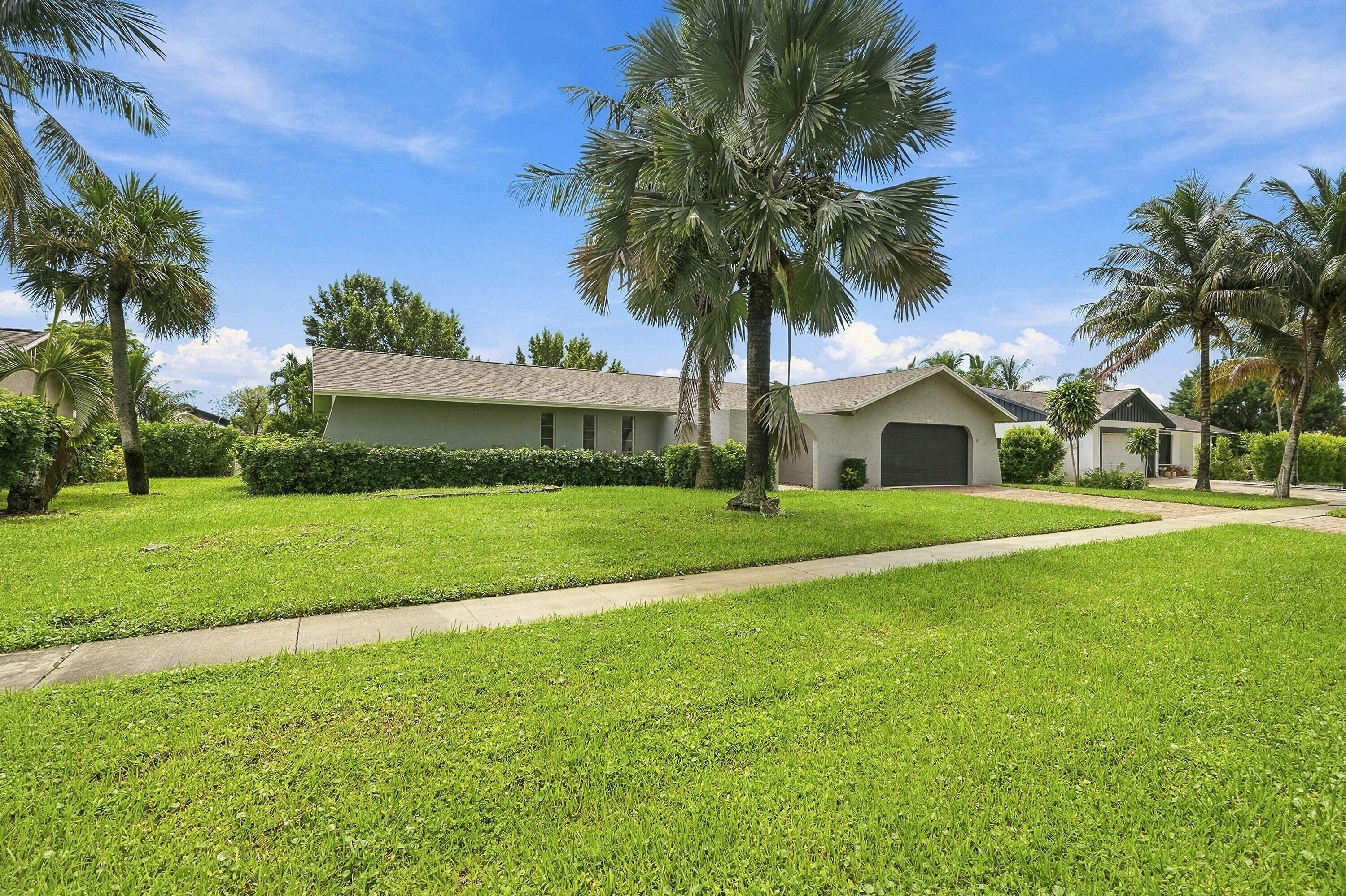 Properties 12758 Guilford Circle