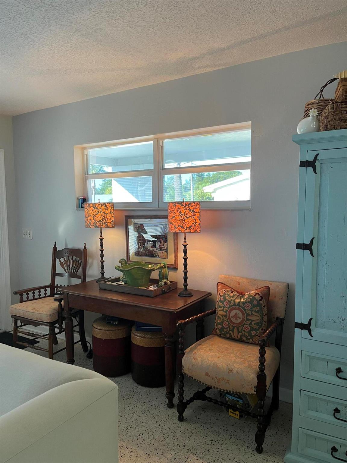 FLORAL PARK LANTANA - Residential