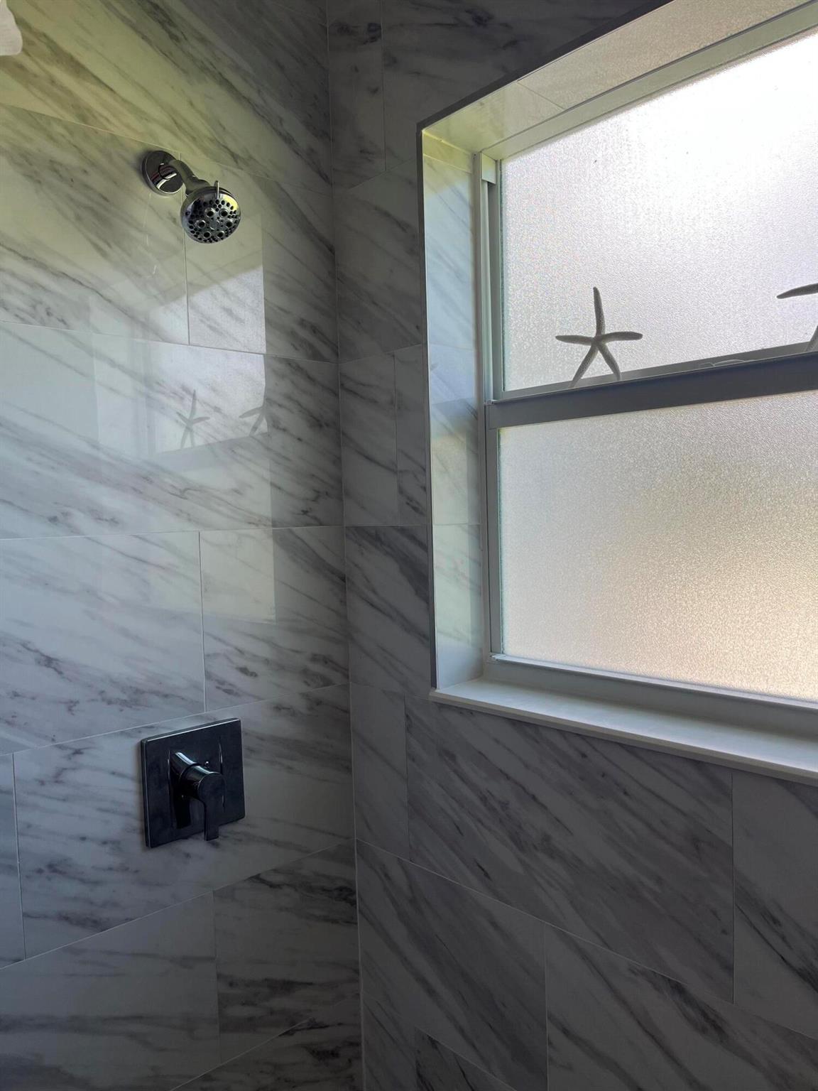 FLORAL PARK LANTANA - Residential