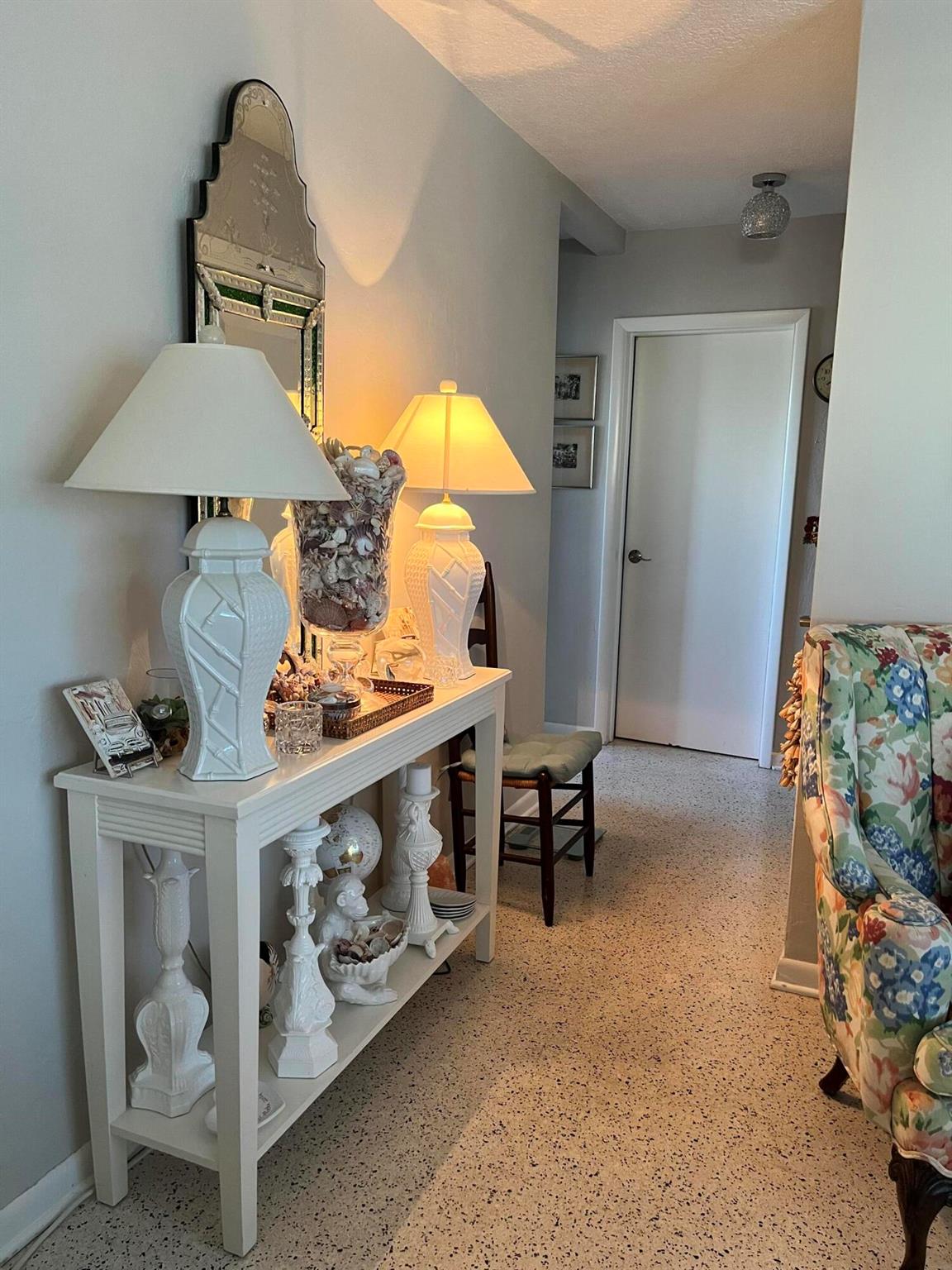 FLORAL PARK LANTANA - Residential