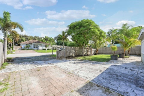 Tiny photo for 130 PLUM TREE Drive, Lake Worth, FL 33462 (MLS # B26084811)