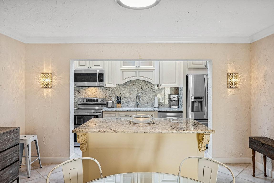 PATIOS DEL MAR - Residential