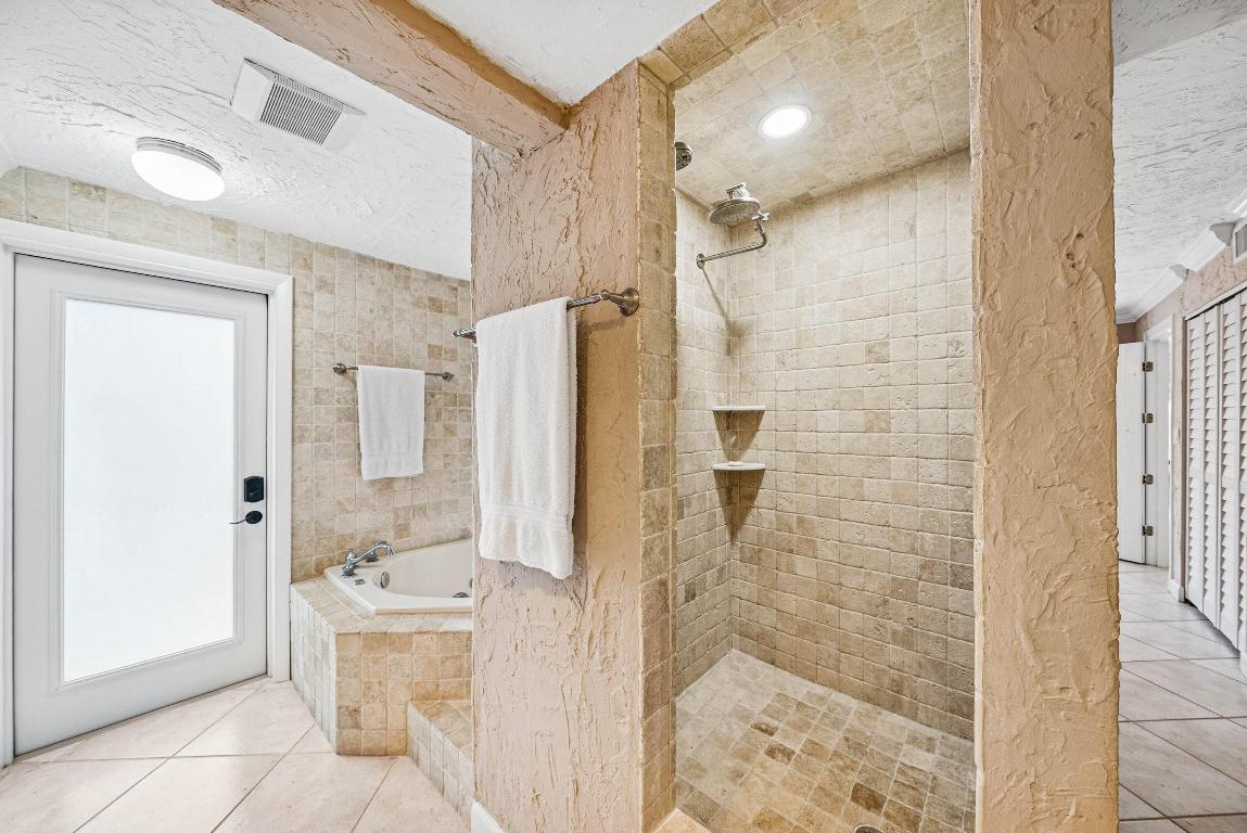 PATIOS DEL MAR - Residential