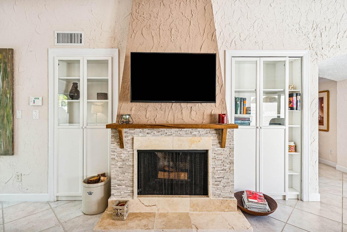 PATIOS DEL MAR - Residential