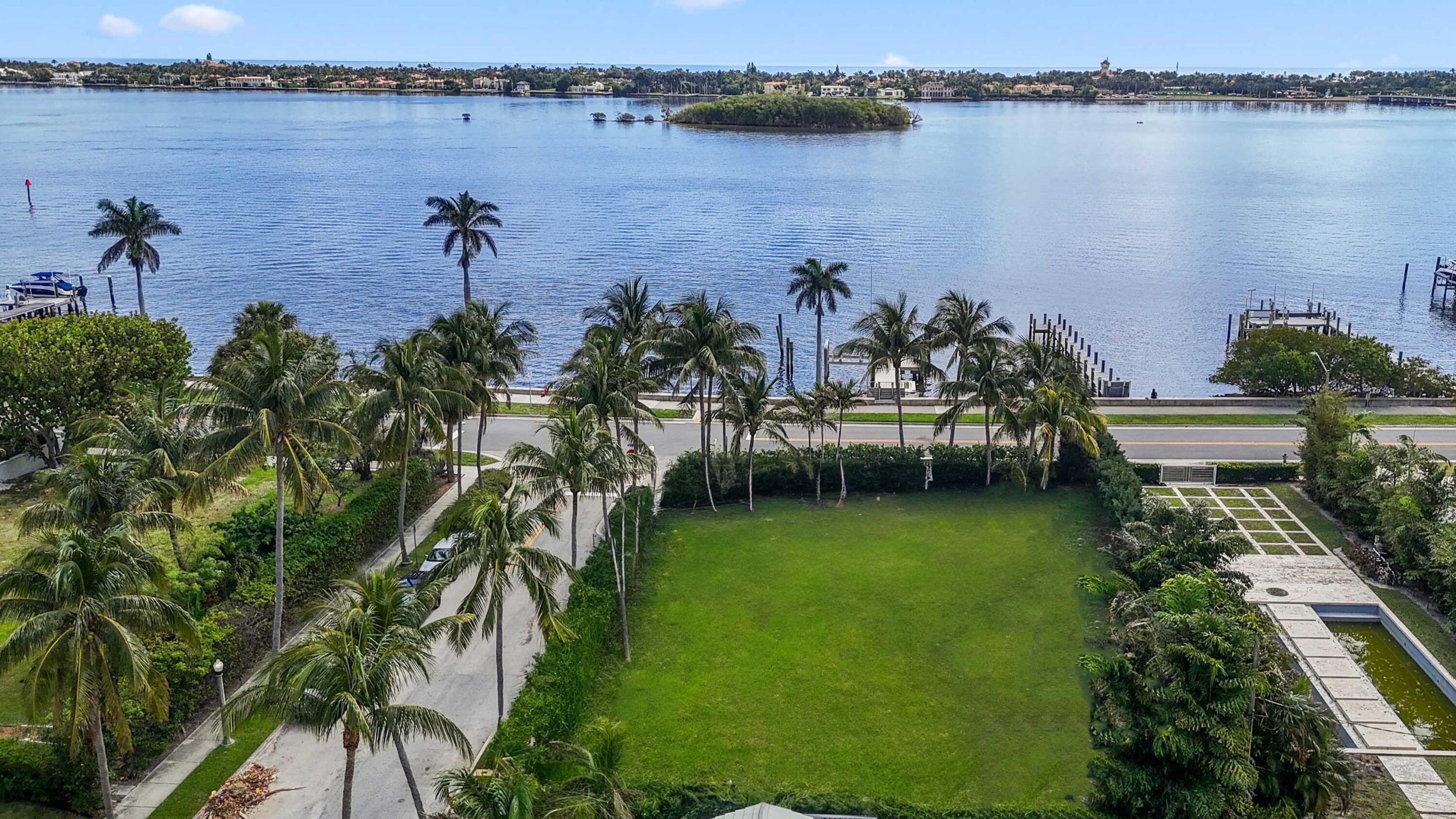 SOUTHLAND PARK - Land