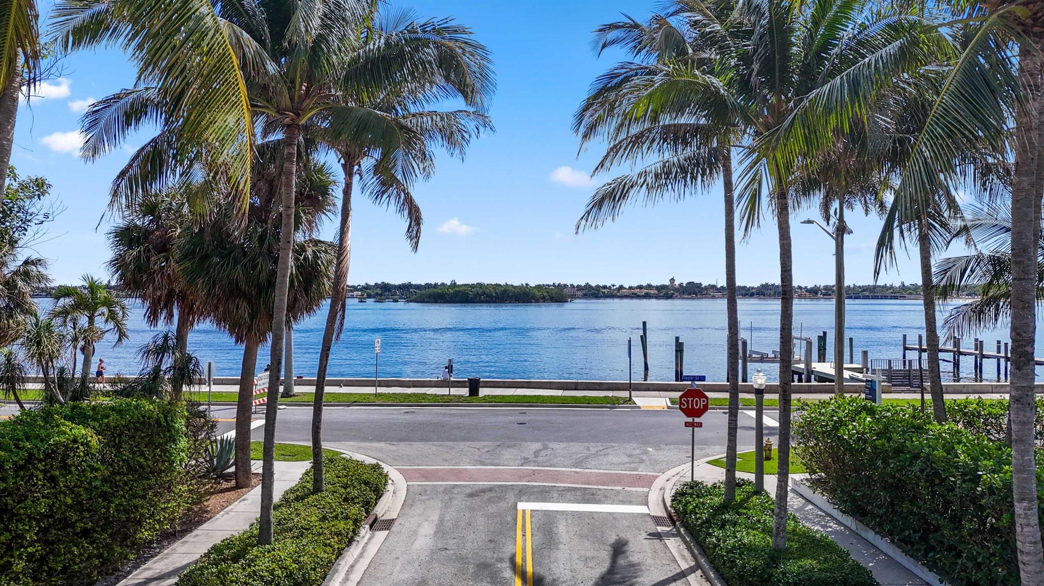 SOUTHLAND PARK - Land