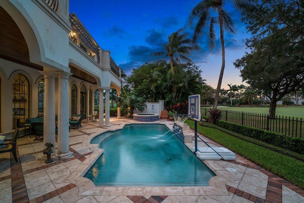 ROYAL PALM YACHT & COUNTRY CLUB - Residential