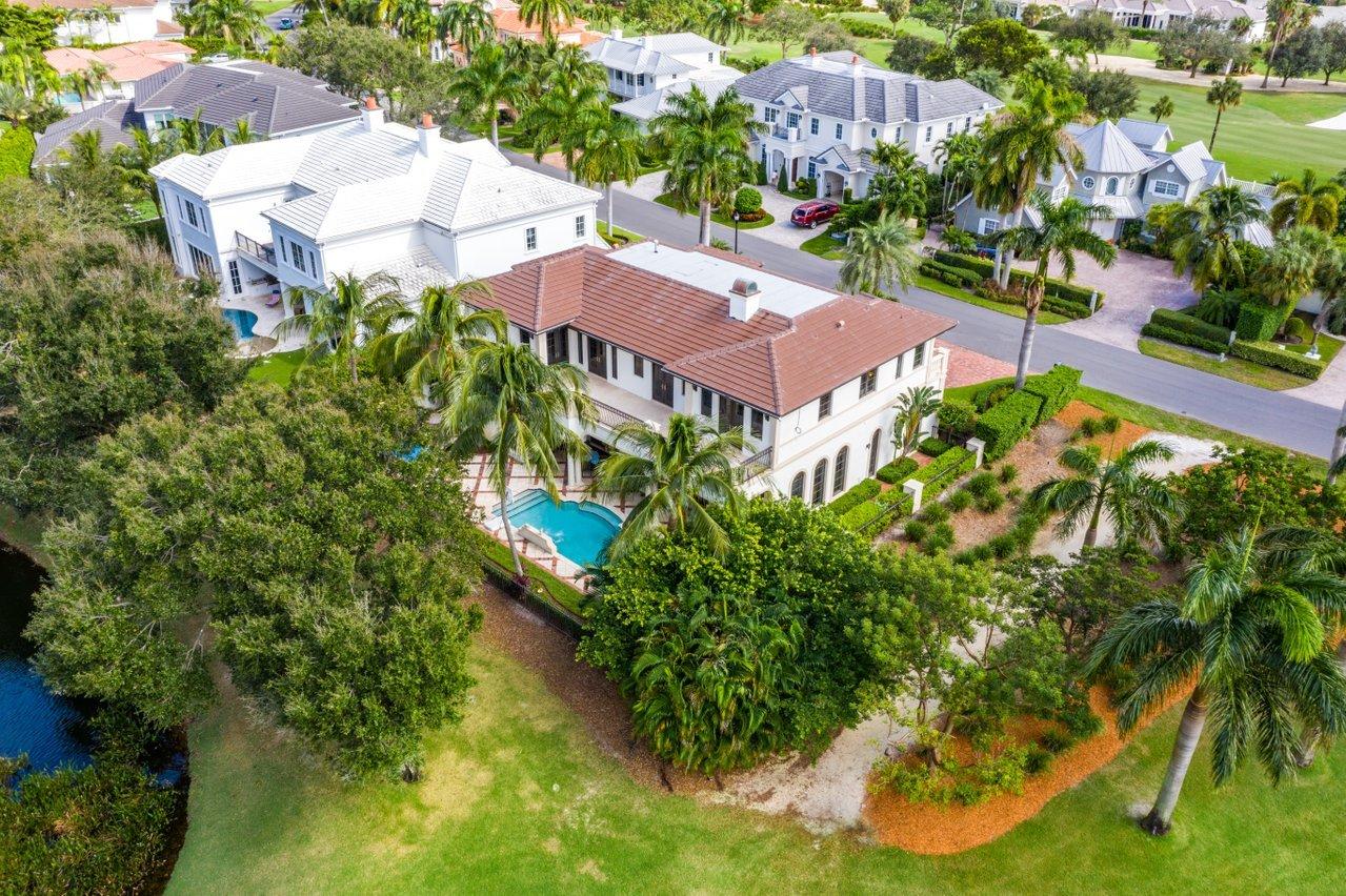 ROYAL PALM YACHT & COUNTRY CLUB - Residential