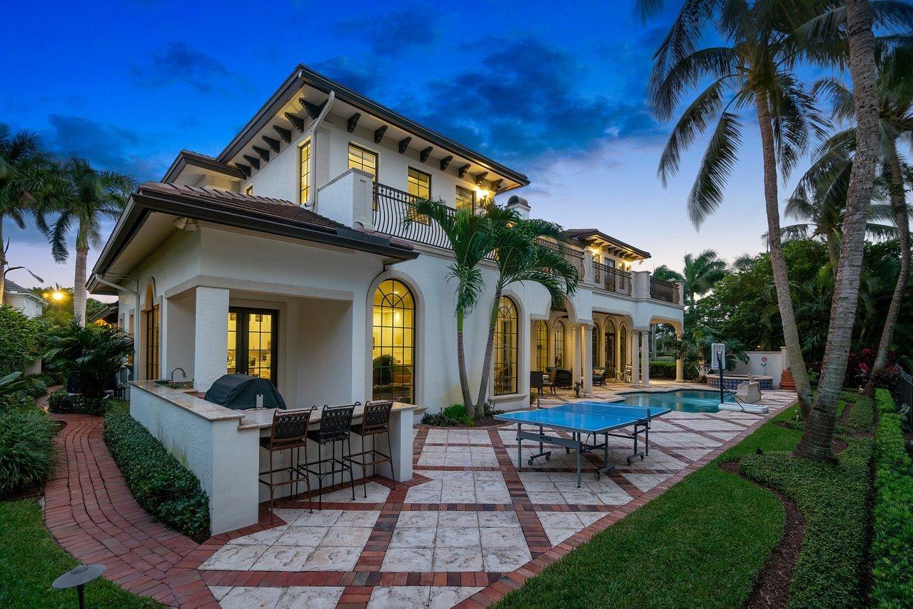 ROYAL PALM YACHT & COUNTRY CLUB - Residential