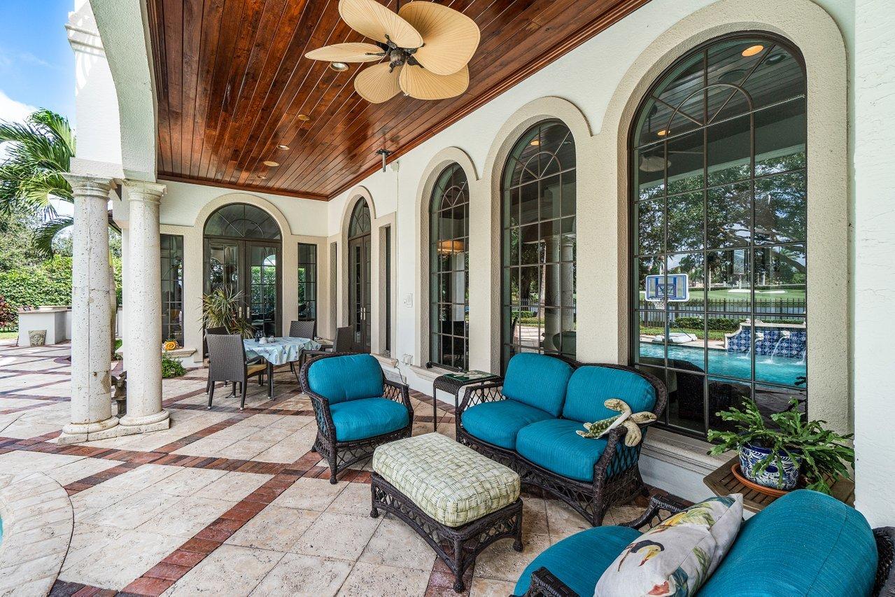 ROYAL PALM YACHT & COUNTRY CLUB - Residential