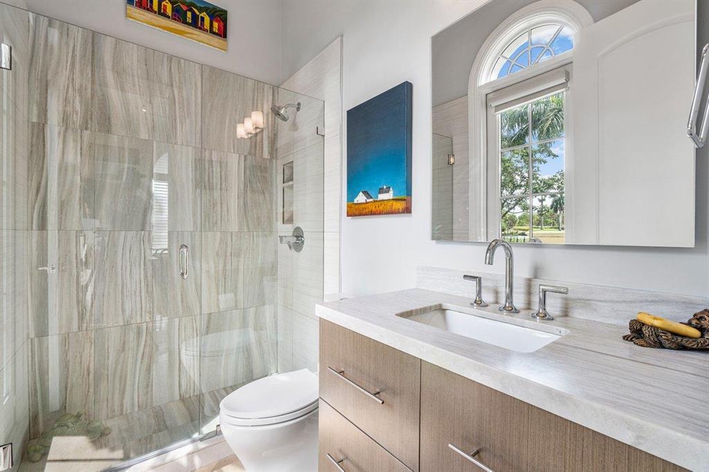 ROYAL PALM YACHT & COUNTRY CLUB - Residential