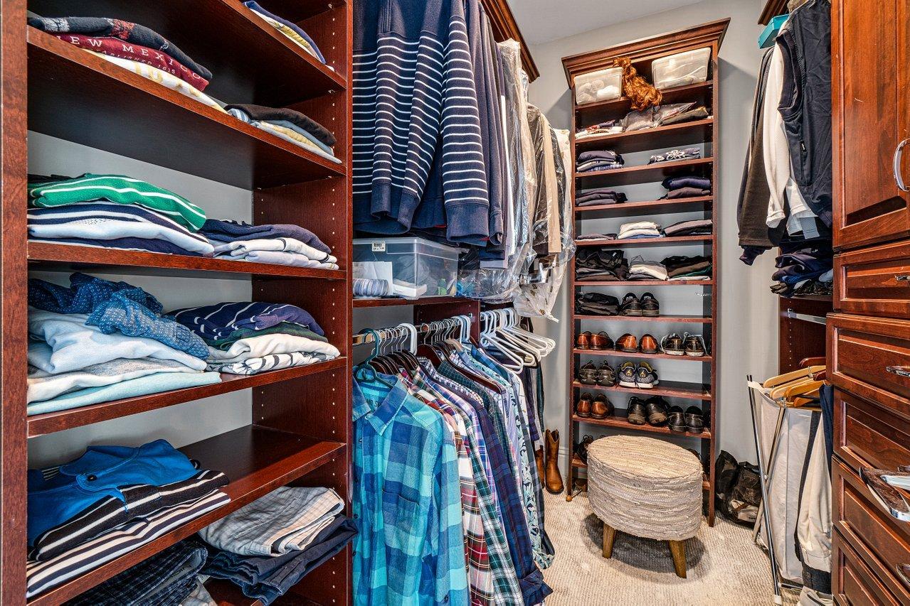 ROYAL PALM YACHT & COUNTRY CLUB - Residential