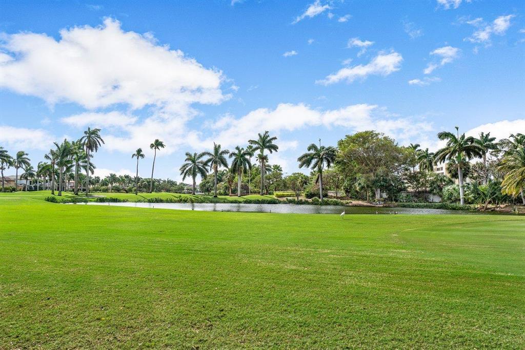ROYAL PALM YACHT & COUNTRY CLUB - Residential