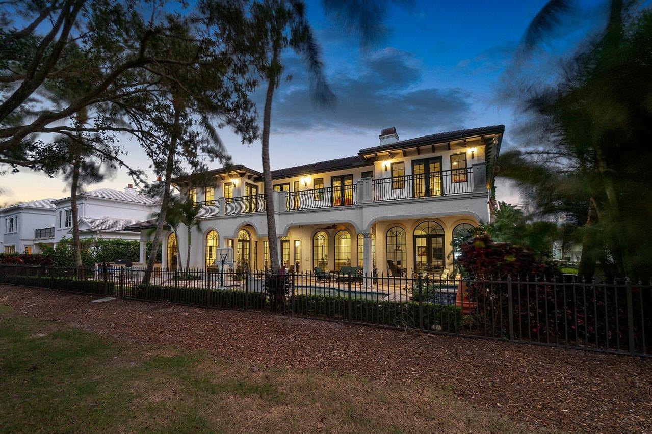 ROYAL PALM YACHT & COUNTRY CLUB - Residential